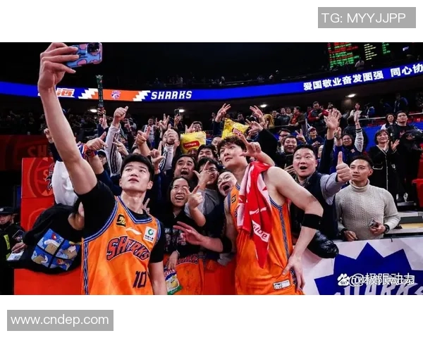 上海篮球队的意识提升与团队协作探讨聚焦篮球发展新方向