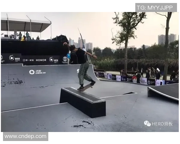成都滑板队在极限运动世界杯中的蜕变与成长之路探秘